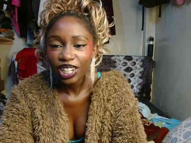 Boughie-birdy webcam