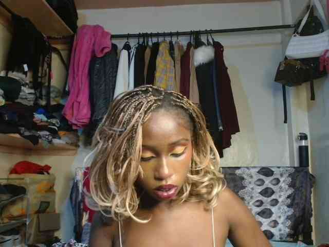 Boughie-birdy webcam