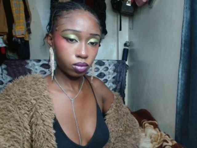 Boughie-birdy webcam