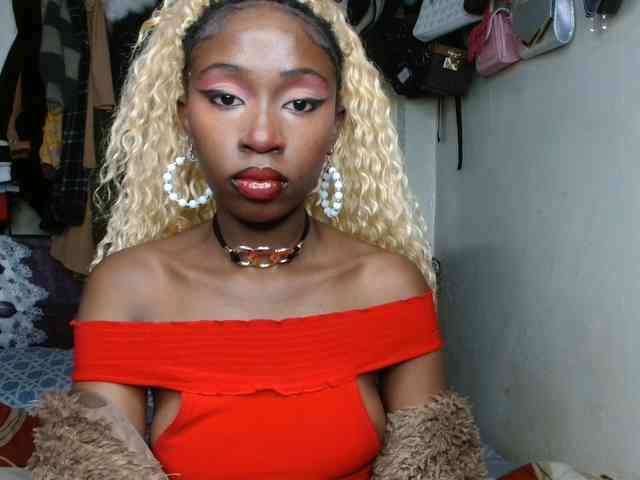 Boughie-birdy webcam