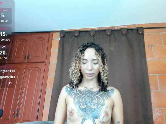 AmaraOwen webcam