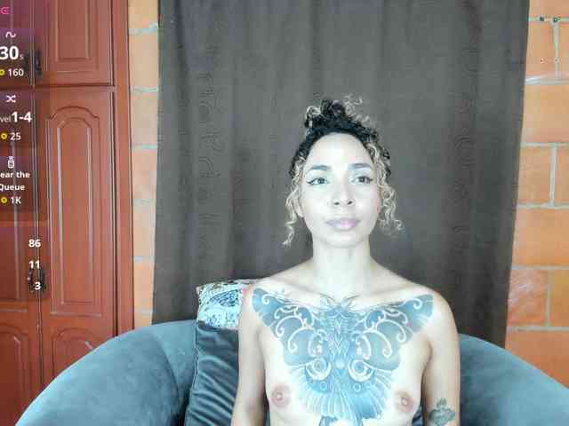 AmaraOwen webcam