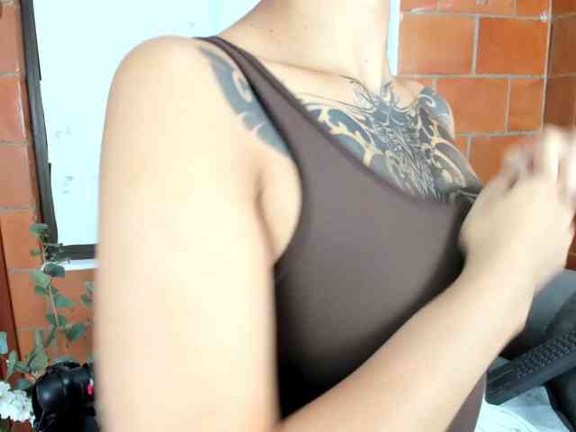 AmaraOwen webcam