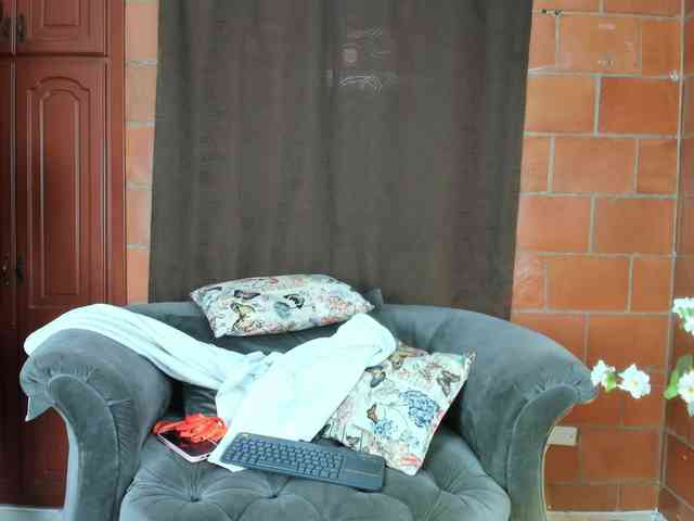AmaraOwen webcam