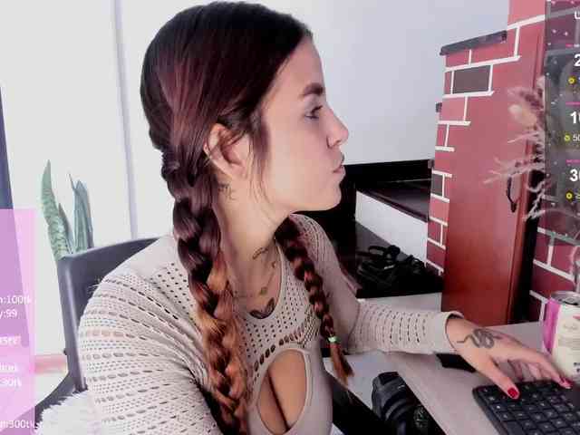 Miacrossing webcam