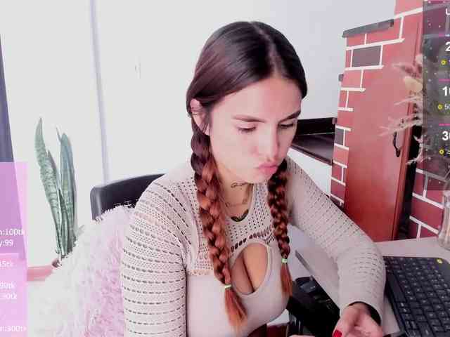 Miacrossing webcam
