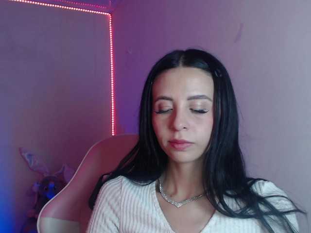 Val-ferrer1 live cam on BongaCams