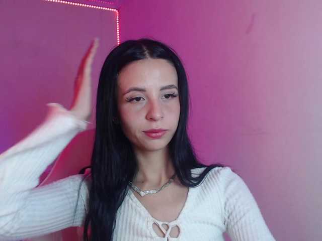 Val-ferrer1 live cam on BongaCams