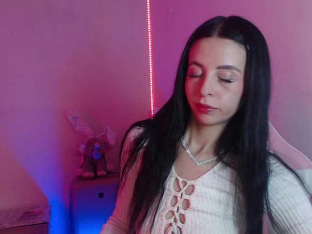 Val-ferrer1 live cam on BongaCams