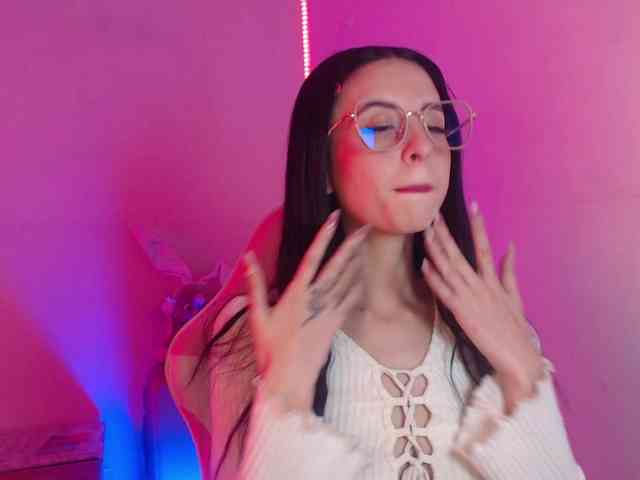 Val-ferrer1 Live Webcam on BongaCams