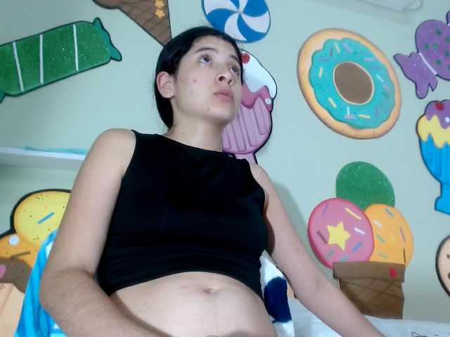 skinnykattylush19 live cam on BongaCams