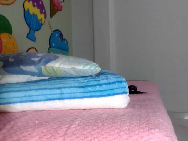 skinnykattylush19 live cam on BongaCams
