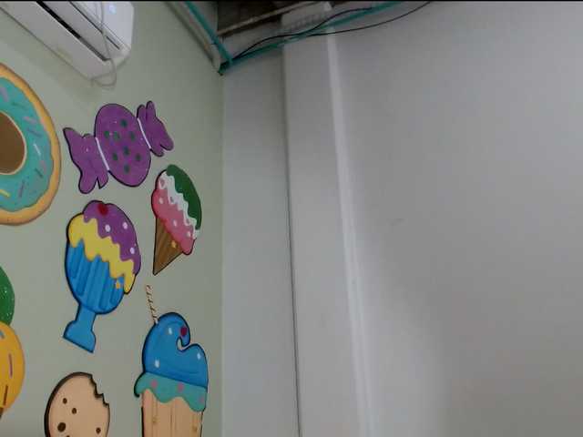 skinnykattylush19 live cam on BongaCams