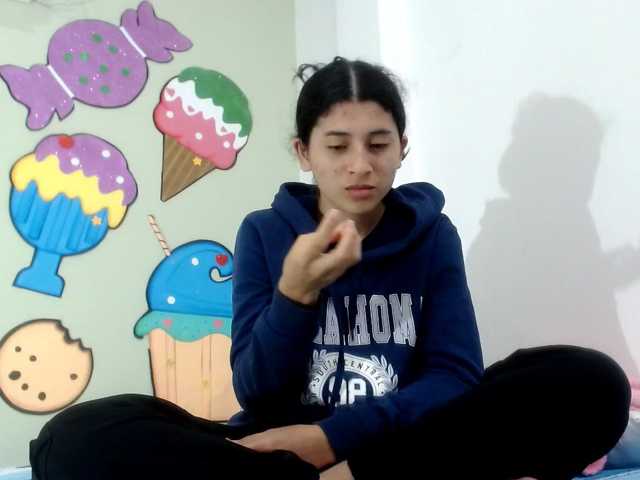 Skinnykattylush19
