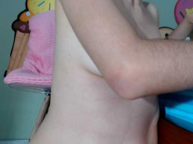 skinnykattylush19 live cam on BongaCams