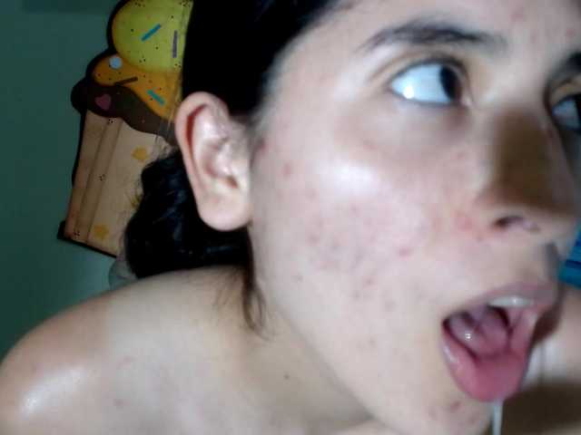 skinnykattylush19 live webcam show