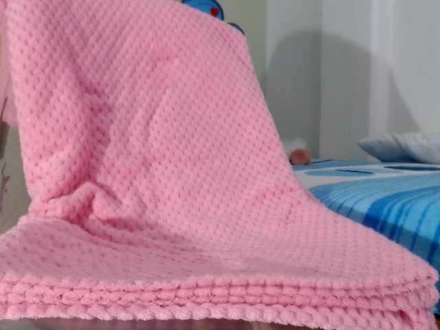 skinnykattylush19, en directo ahora en BongaCams
