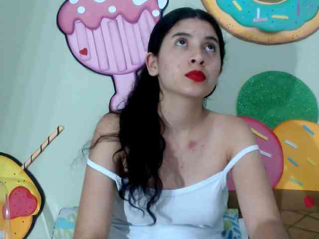 skinnykattylush19