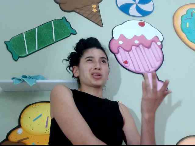 skinnykattylush19 skinnykattylush19