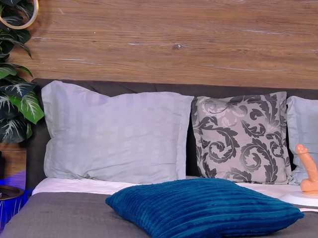 IrisSwift live cam on BongaCams