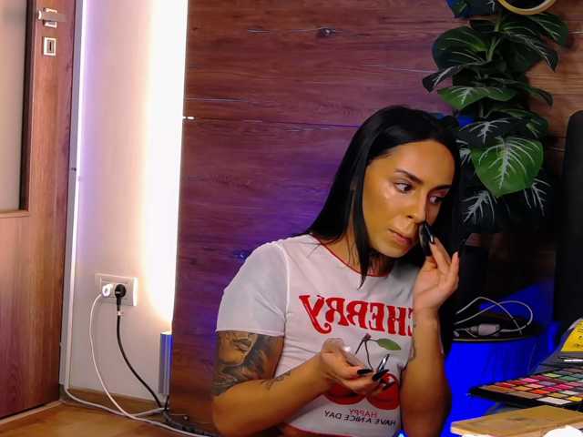 IrisSwift live cam on BongaCams