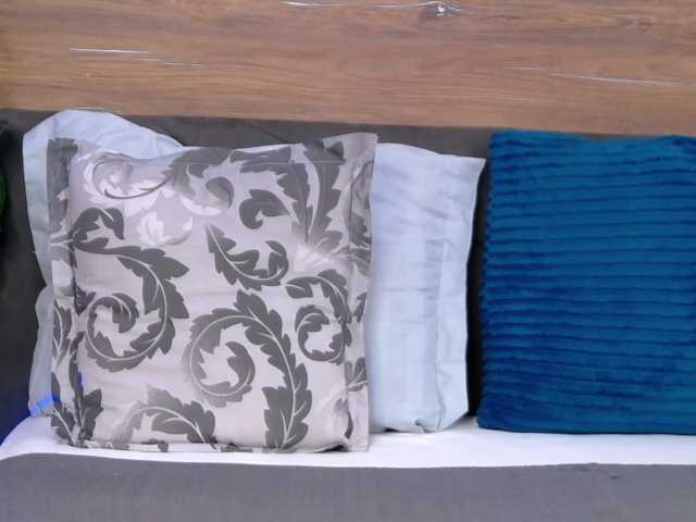 IrisSwift live cam on BongaCams