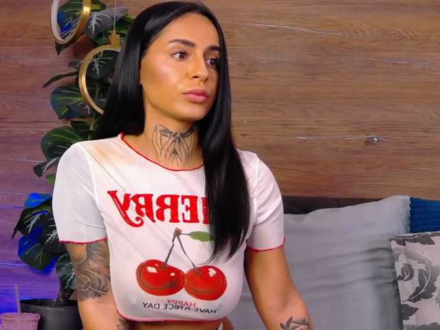 IrisSwift live cam on BongaCams