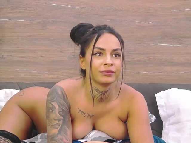 IrisSwift live cam on BongaCams