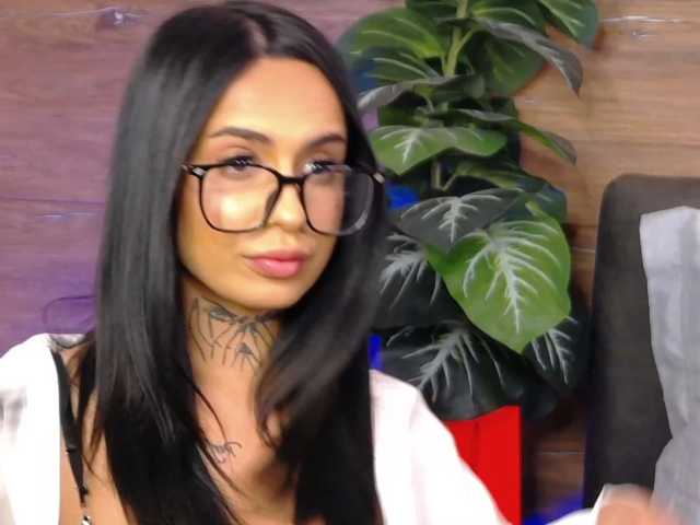 IrisSwift live cam on BongaCams