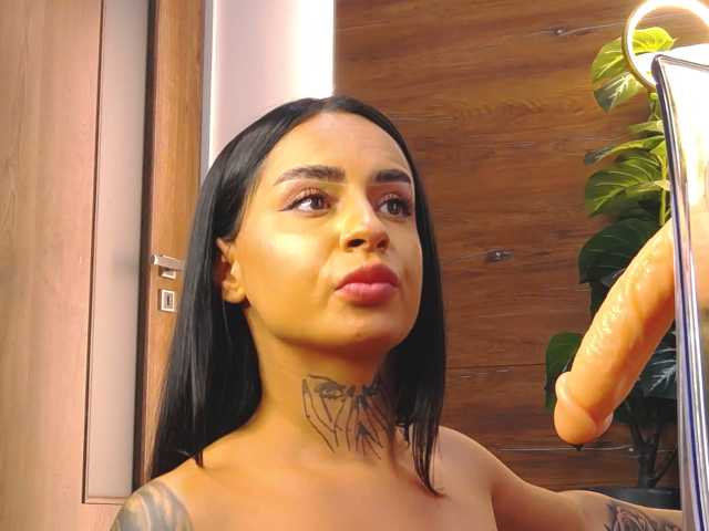 IrisSwift live cam on BongaCams