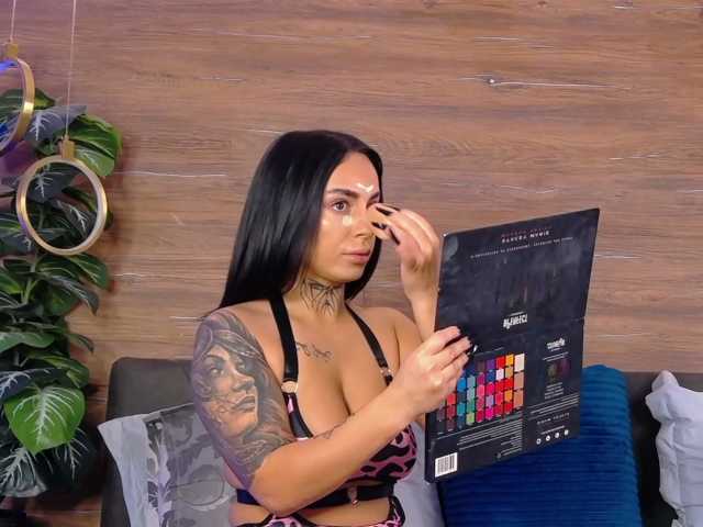 IrisSwift live cam on BongaCams