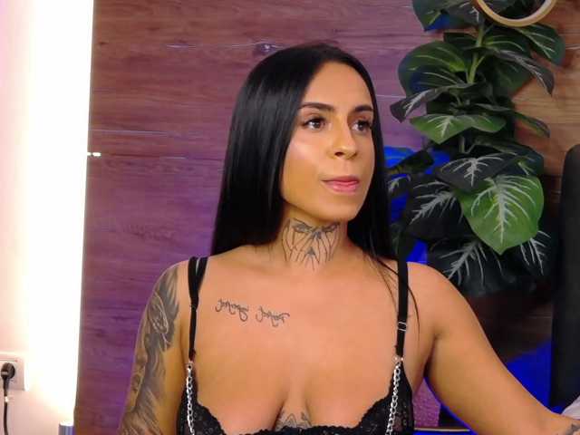IrisSwift live cam on BongaCams