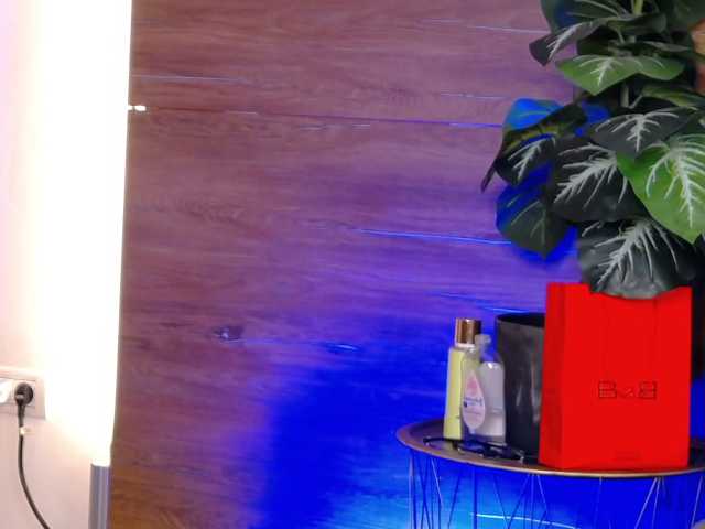IrisSwift live cam on BongaCams