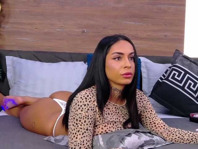 IrisSwift live cam on BongaCams