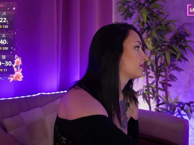 BeverlyBoobs live cam on BongaCams
