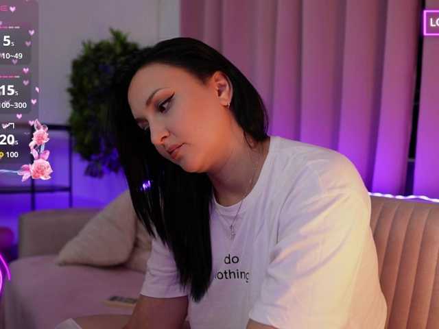 BeverlyBoobs live cam on BongaCams