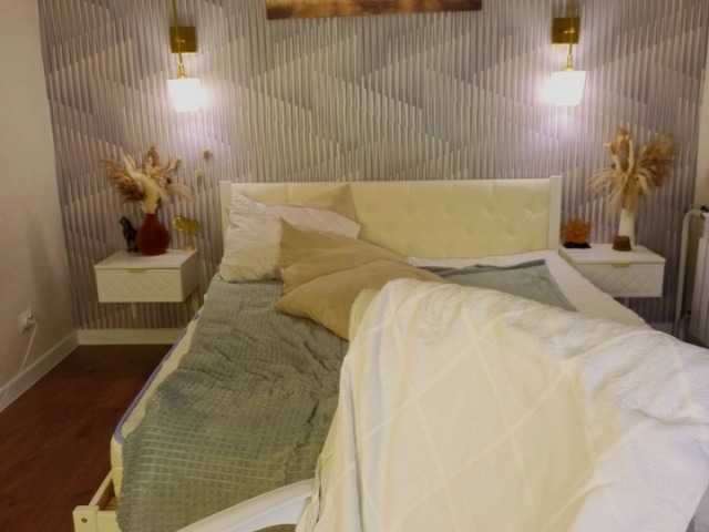 Alisha-Blakee live cam on BongaCams