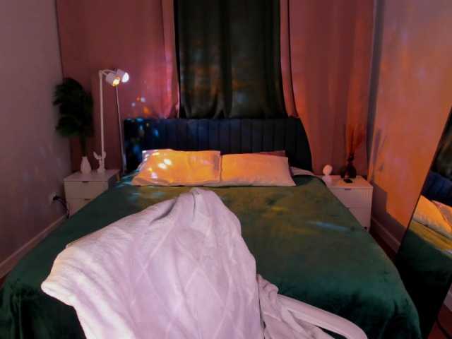 Alisha-Blakee live cam on BongaCams