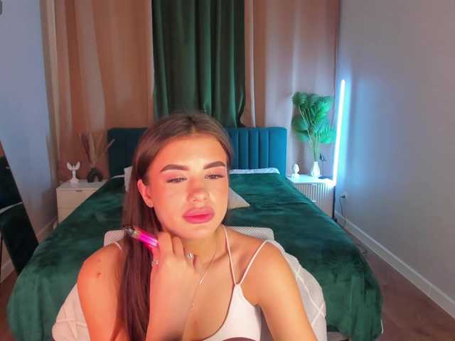 Alisha-Blakee live cam on BongaCams