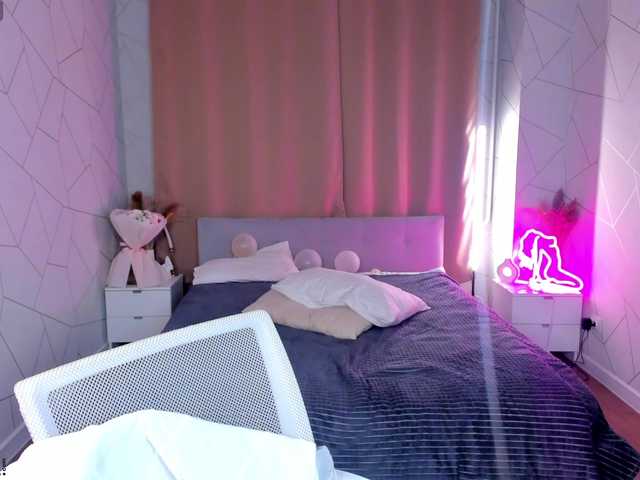 Alisha-Blakee live cam on BongaCams