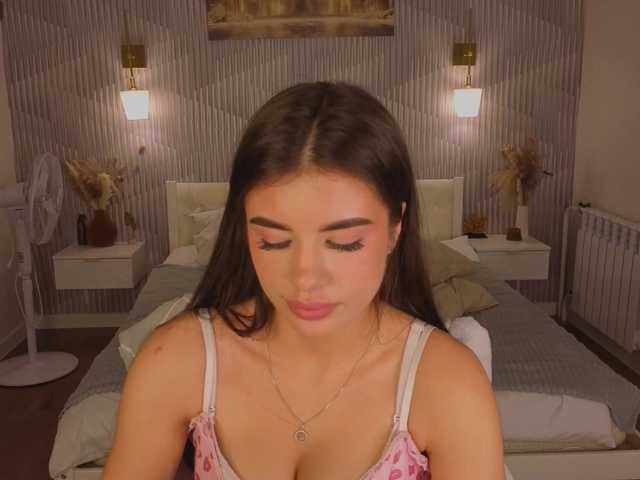 Alisha-Blakee live cam on BongaCams