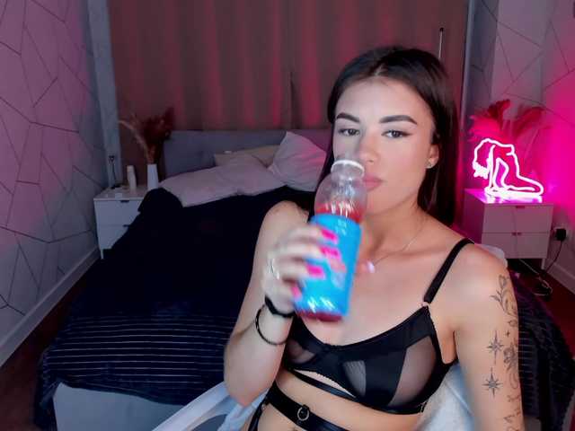 Alisha-Blakee live cam on BongaCams