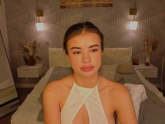 Alisha-Blakee live cam on BongaCams