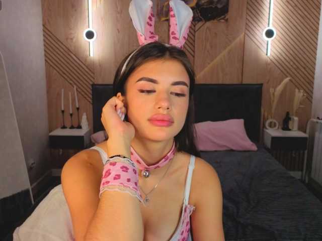 Alisha-Blakee live cam on BongaCams