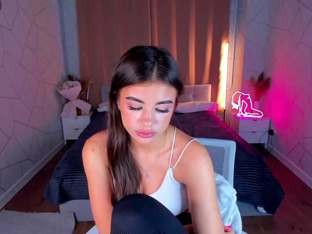 Alisha-Blakee live cam on BongaCams