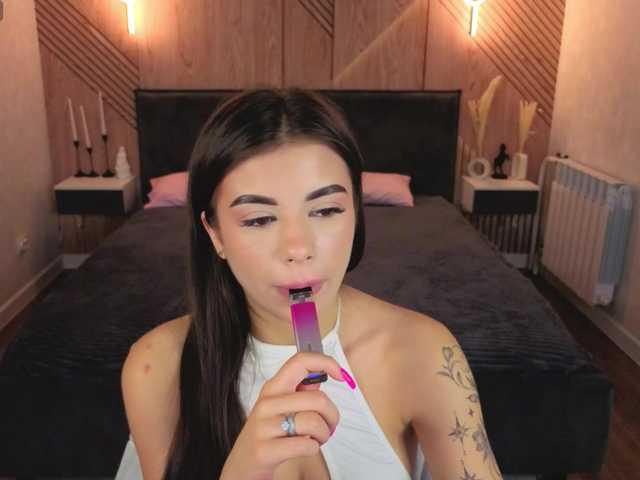 Alisha-Blakee live cam on BongaCams