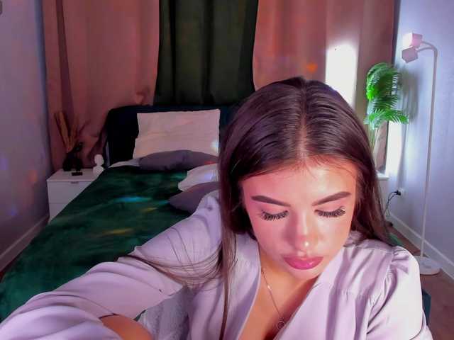 Alisha-Blakee live cam on BongaCams