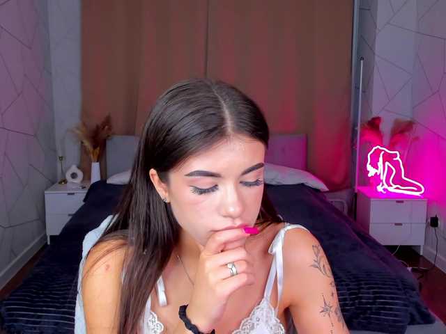 Alisha-Blakee live cam on BongaCams