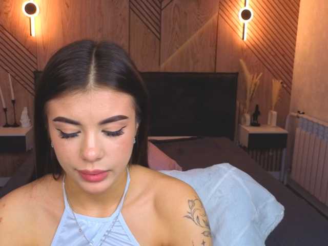 Alisha-Blakee live cam on BongaCams