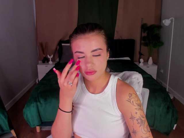 Alisha-Blakee live cam on BongaCams